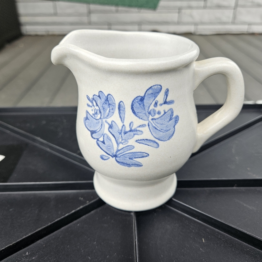 Pfaltzgraff Yorktowne creamer